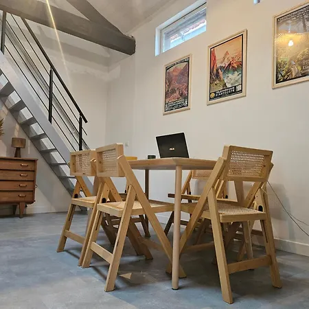 Проживание в семье 3 Maison Proche